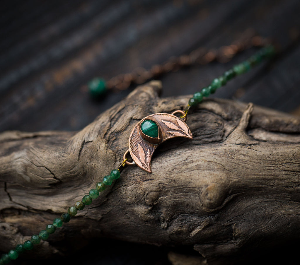 Bransoletka z lunulą, malachitem i turmalinem