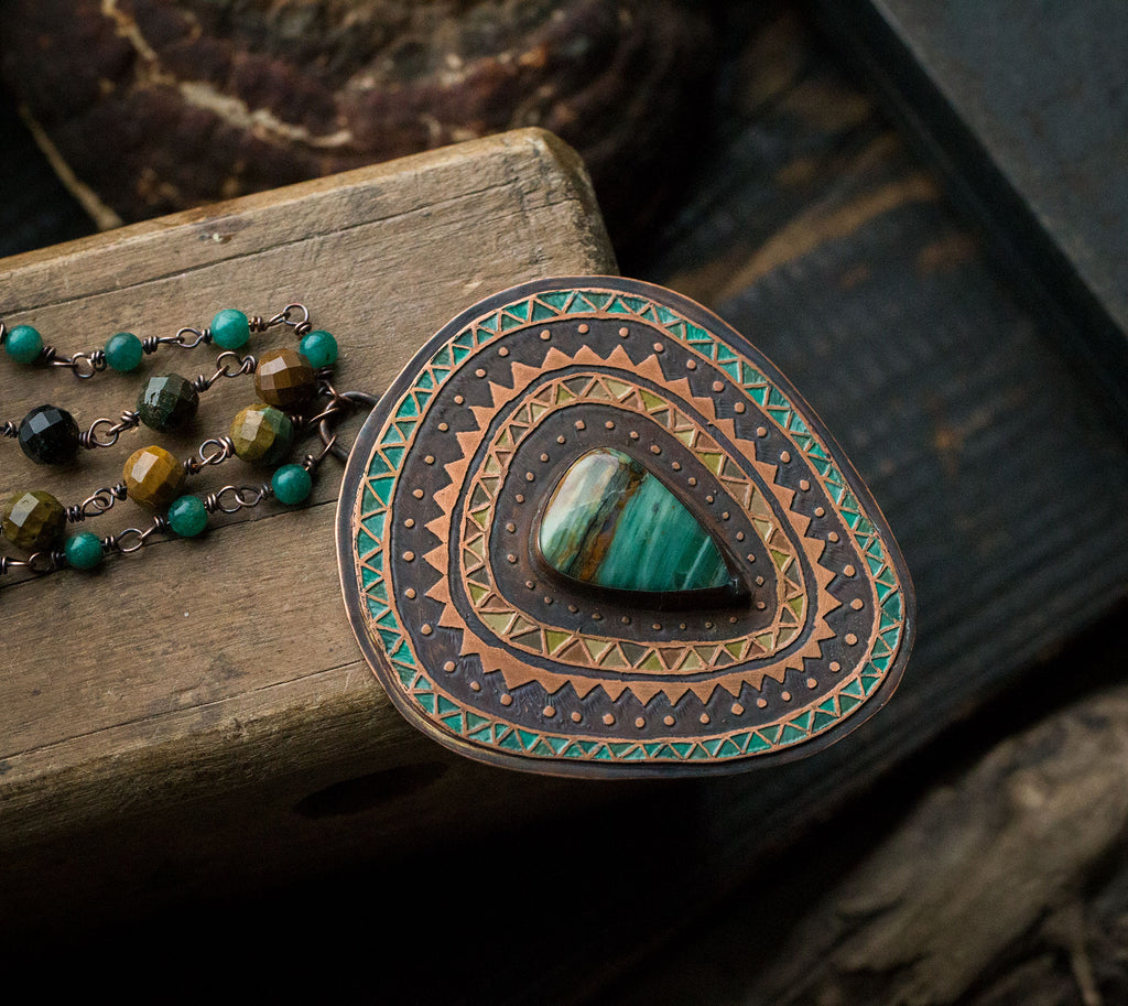 Malowany turkusowo-brązowy naszyjnik z turkusowym skamieniałym drewnem, amazonitem i jaspisem