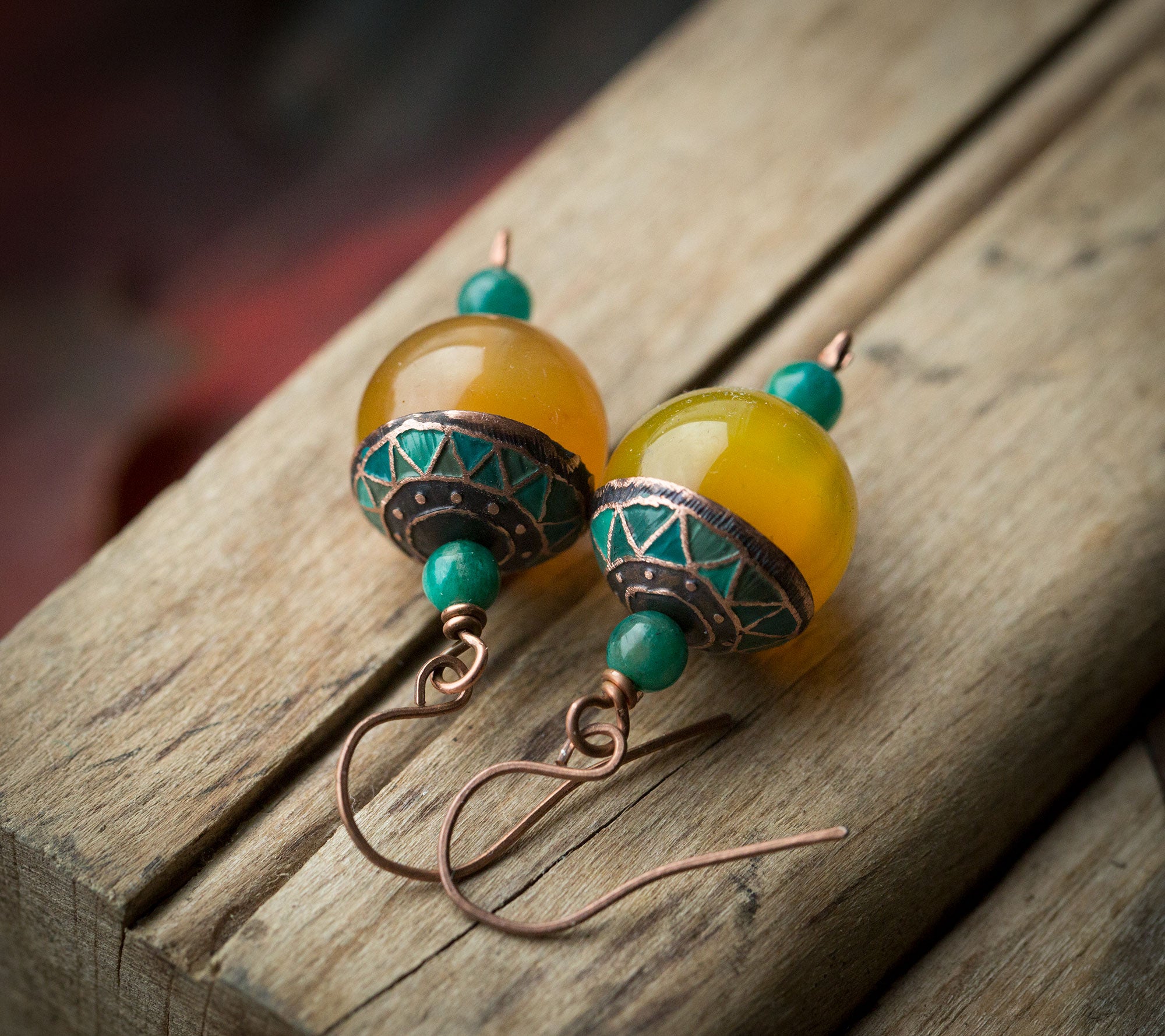 Kolczyki żółte kule agatu z amazonitem i etnicznym wzorem