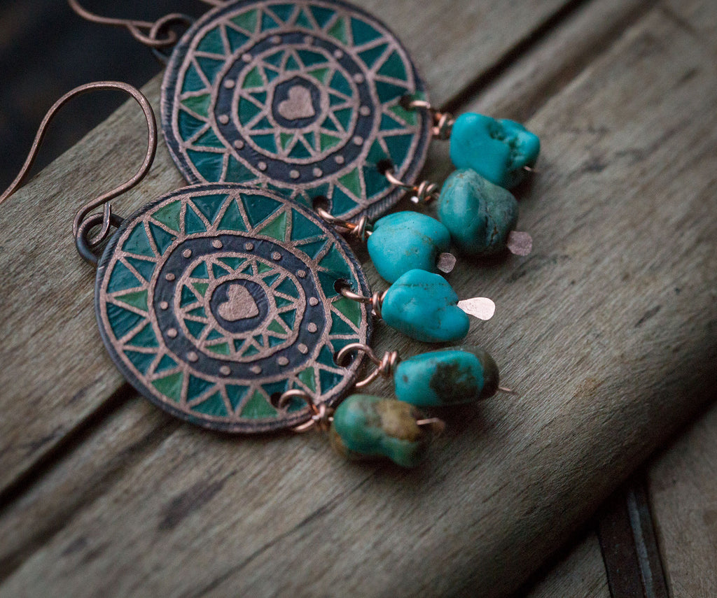 Turkusowe etniczne kolczyki z serduszkiem i turkusem