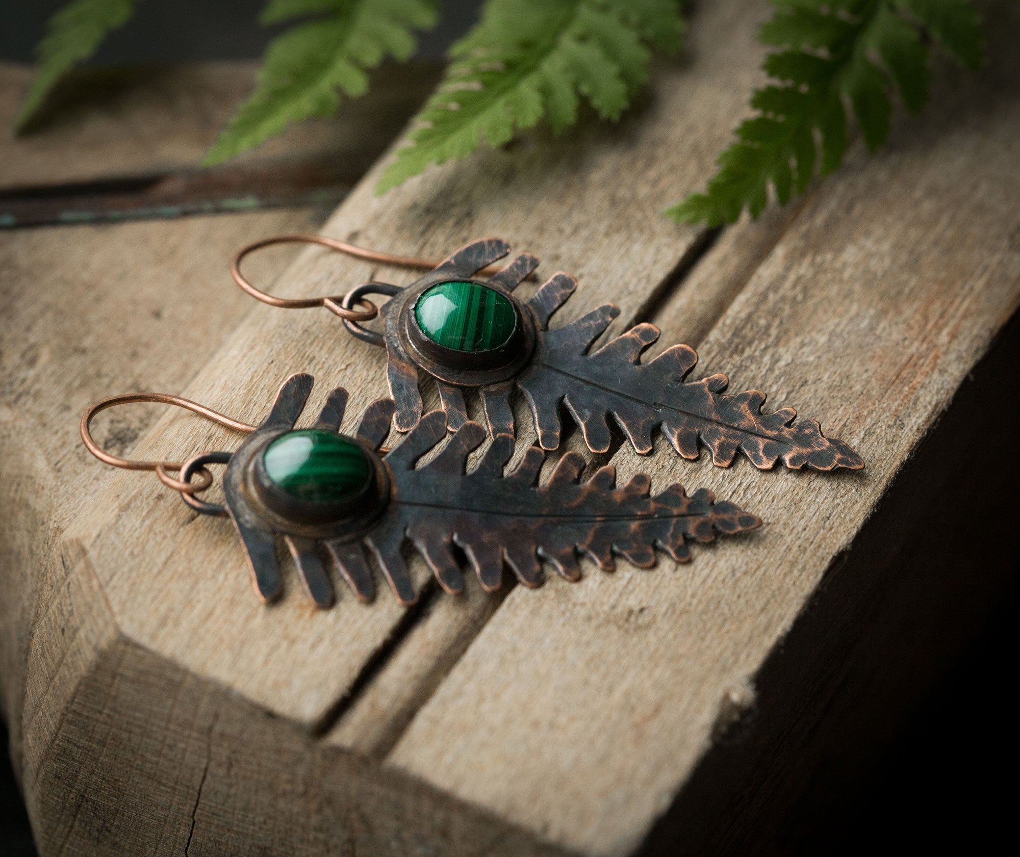 Kolczyki paprocie z malachitem