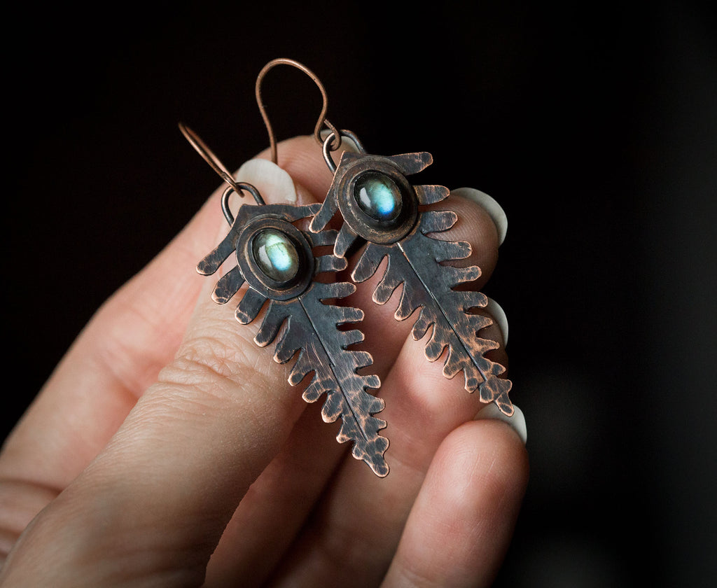 Kolczyki paprocie z turkusowym labradorytem