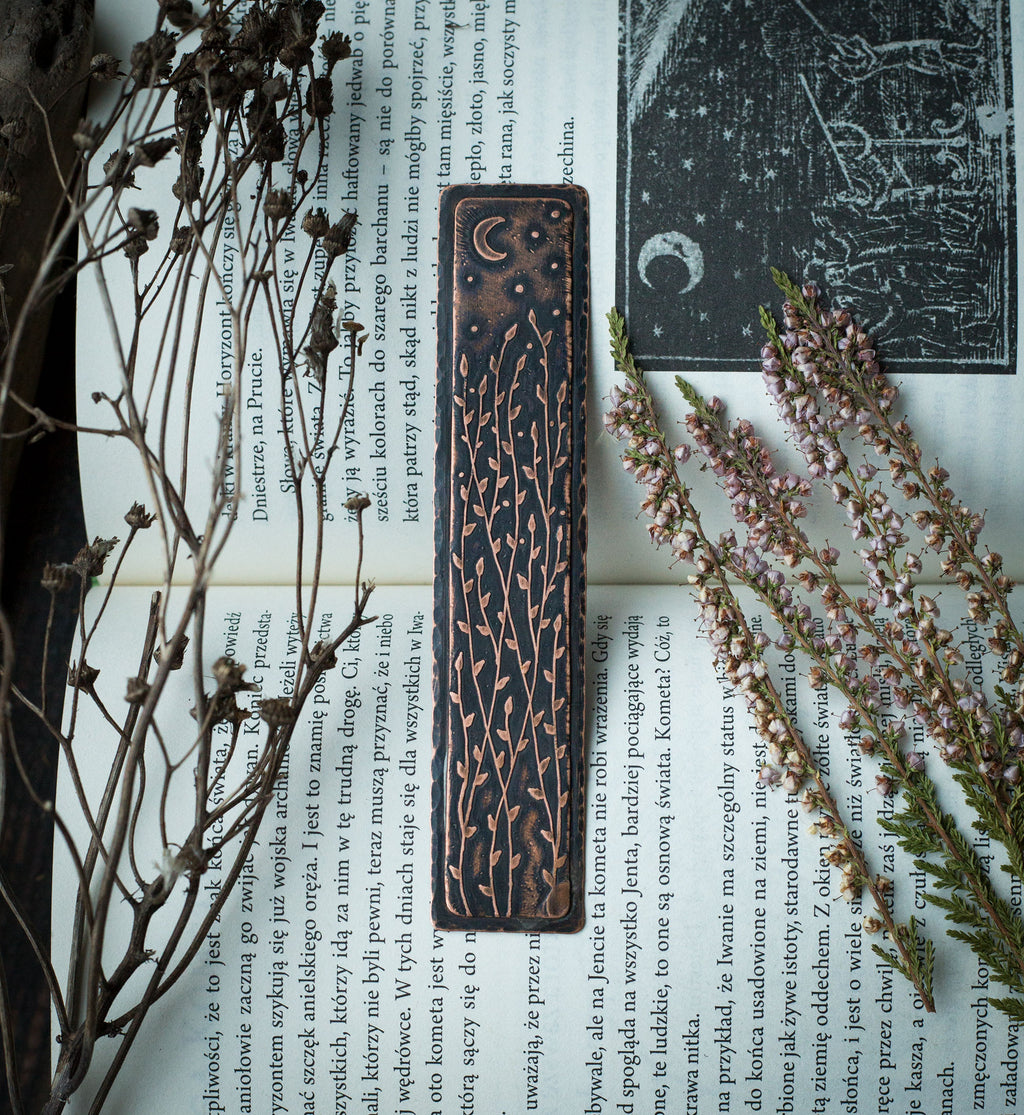 Zakładka do książki roślinność i noc