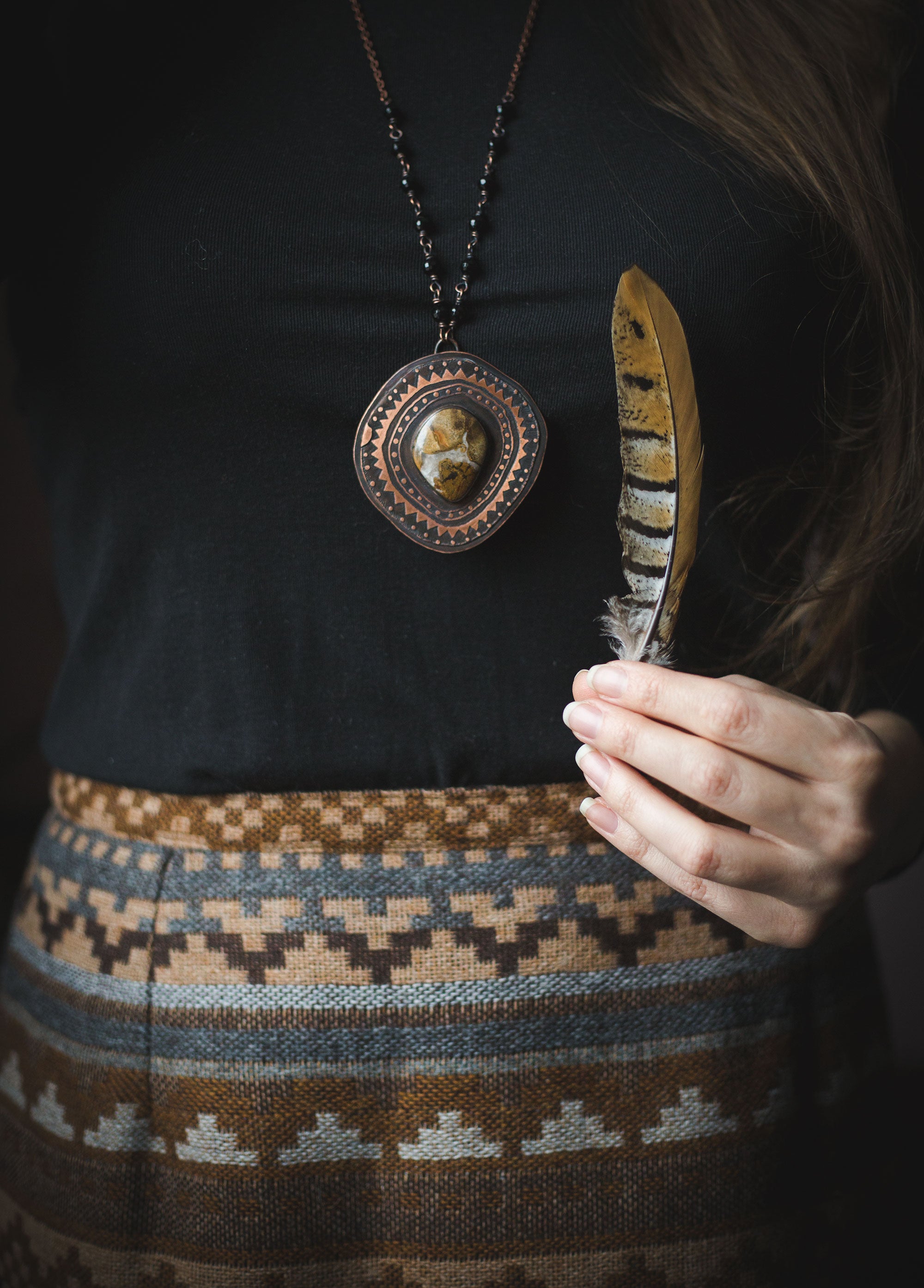 Naszyjnik z jaspisem, kwarcem i onyksem