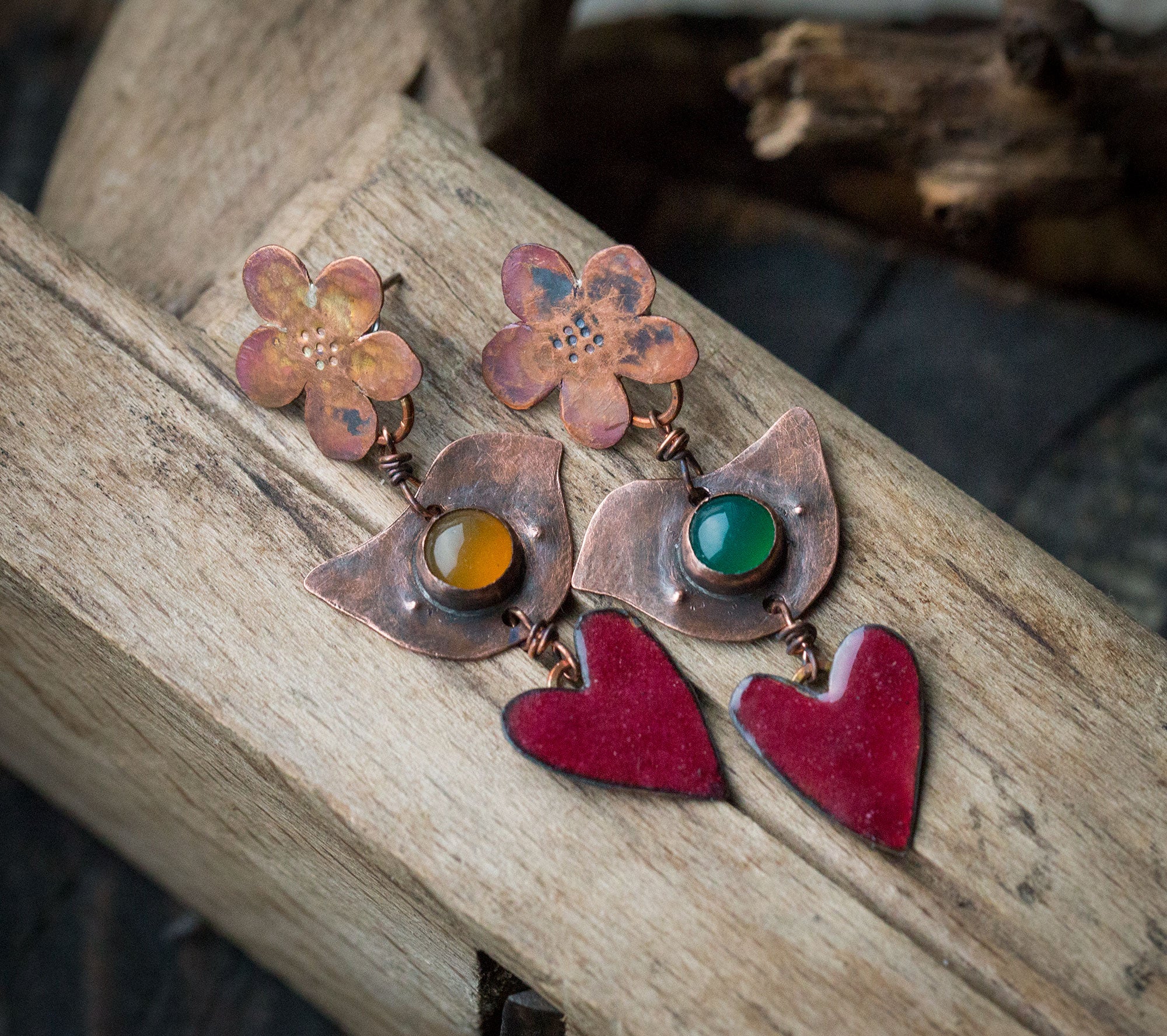 Kolczyki na sztyft kwiatki, ptaszki, serca; kolczyki z agatem