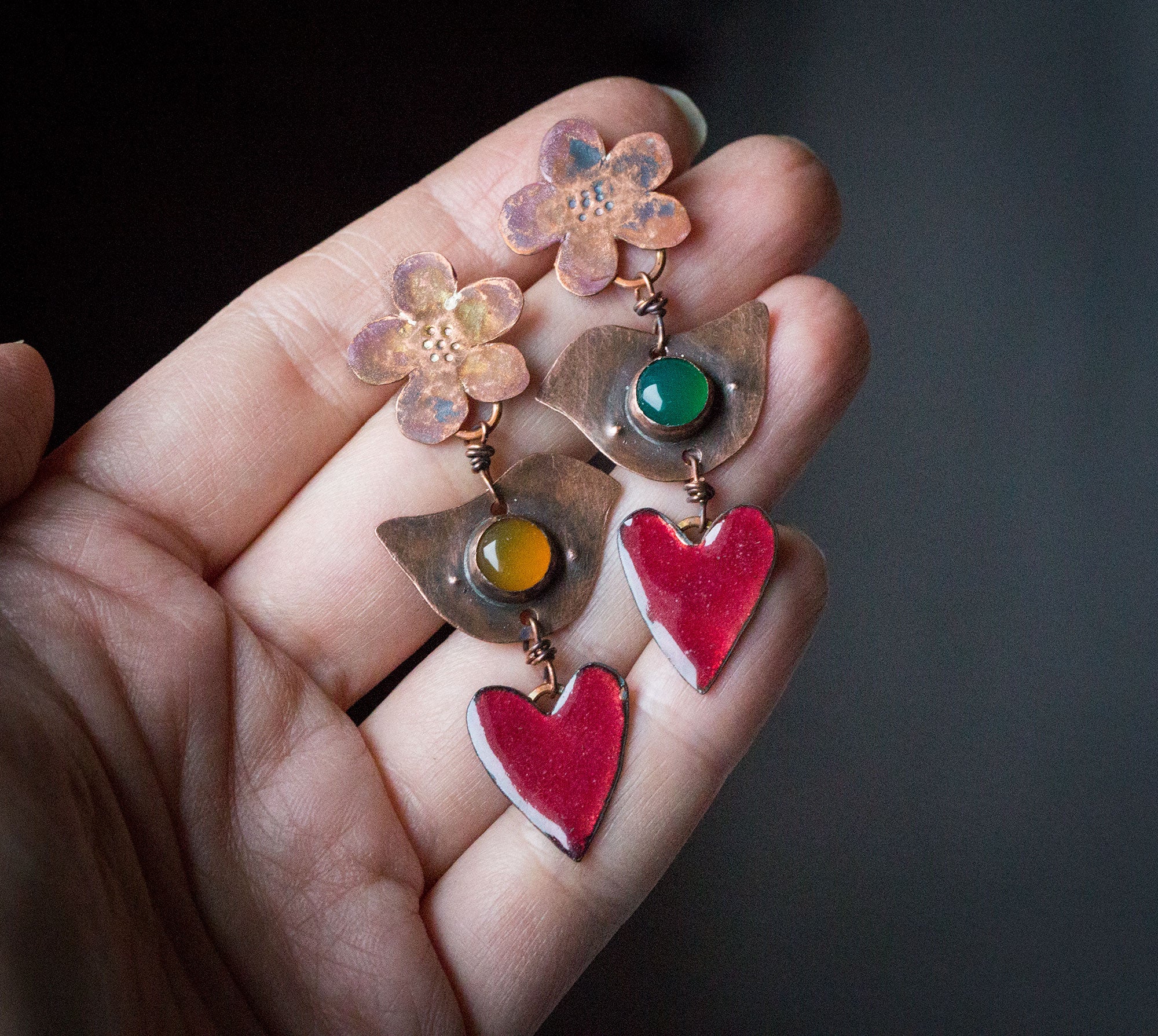 Kolczyki na sztyft kwiatki, ptaszki, serca; kolczyki z agatem