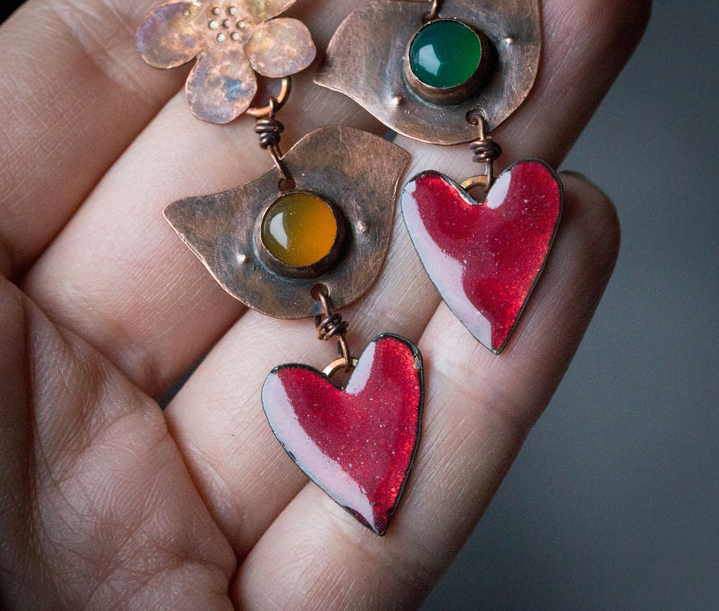 Kolczyki na sztyft kwiatki, ptaszki, serca; kolczyki z agatem