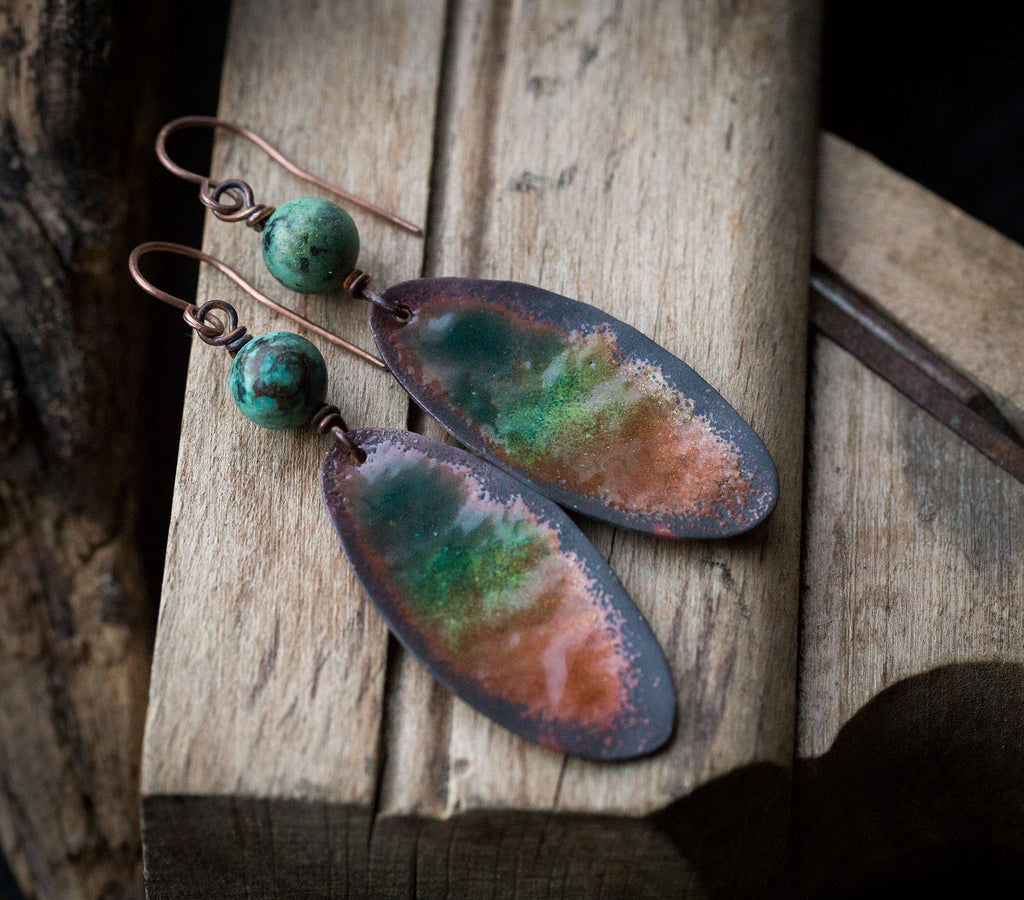 Kolczyki z zielono-złotą emalią i turkusem