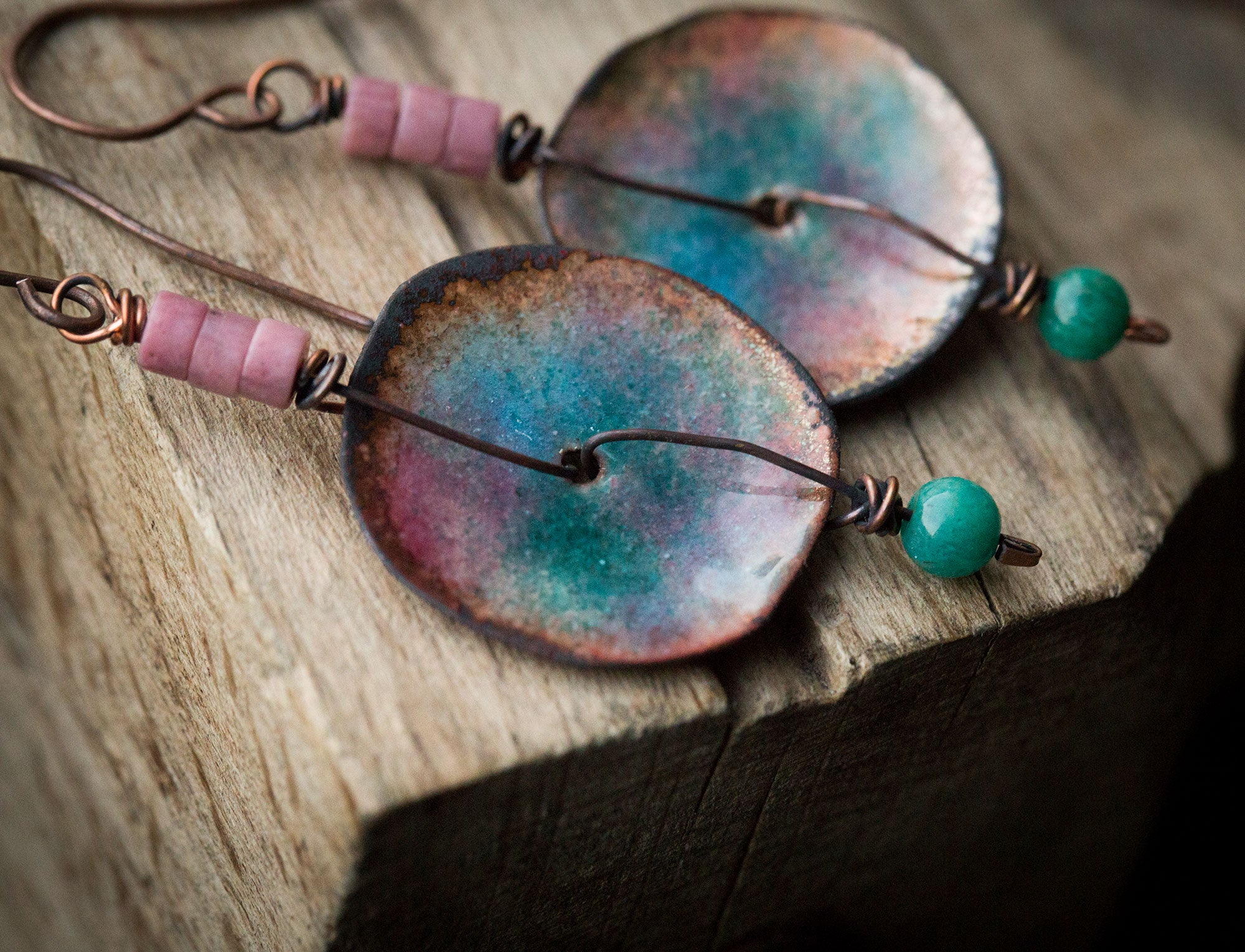 Kolczyki z pastelową emalią, rodonitem i amazonitem