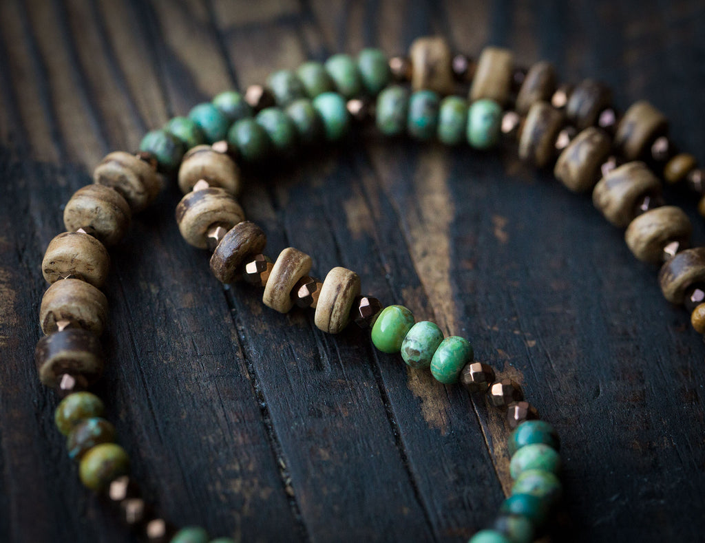 Naszyjnik etniczny z turkusami i kuprytem