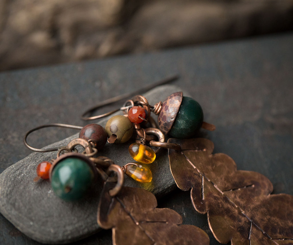 Kolczyki liście dębu, miedziane kolczyki z agatem mszystym, bursztynem, jaspisem, karneolem